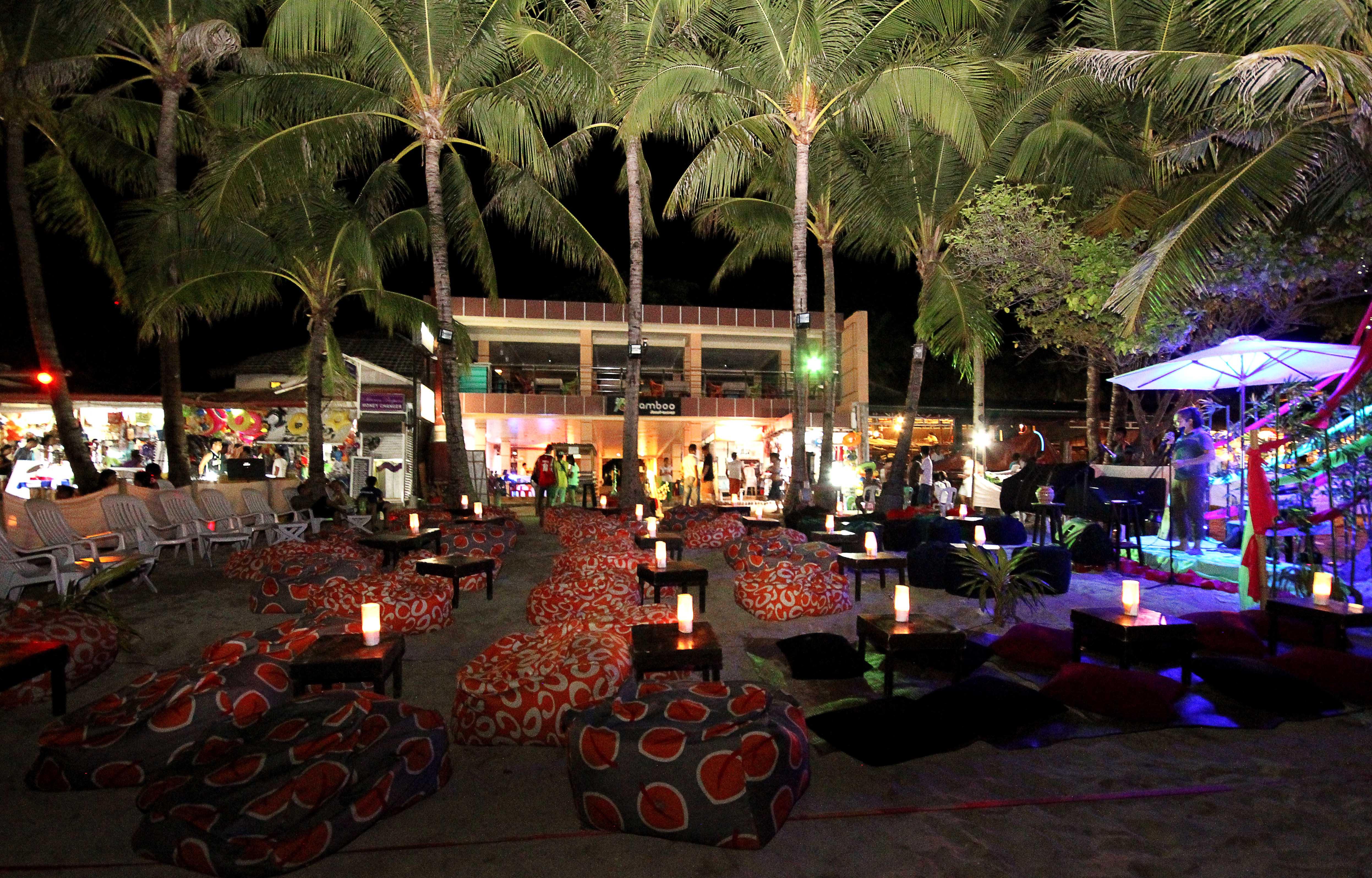 Manoc-Manoc Bamboo Beach Resort & Restaurant מראה חיצוני תמונה