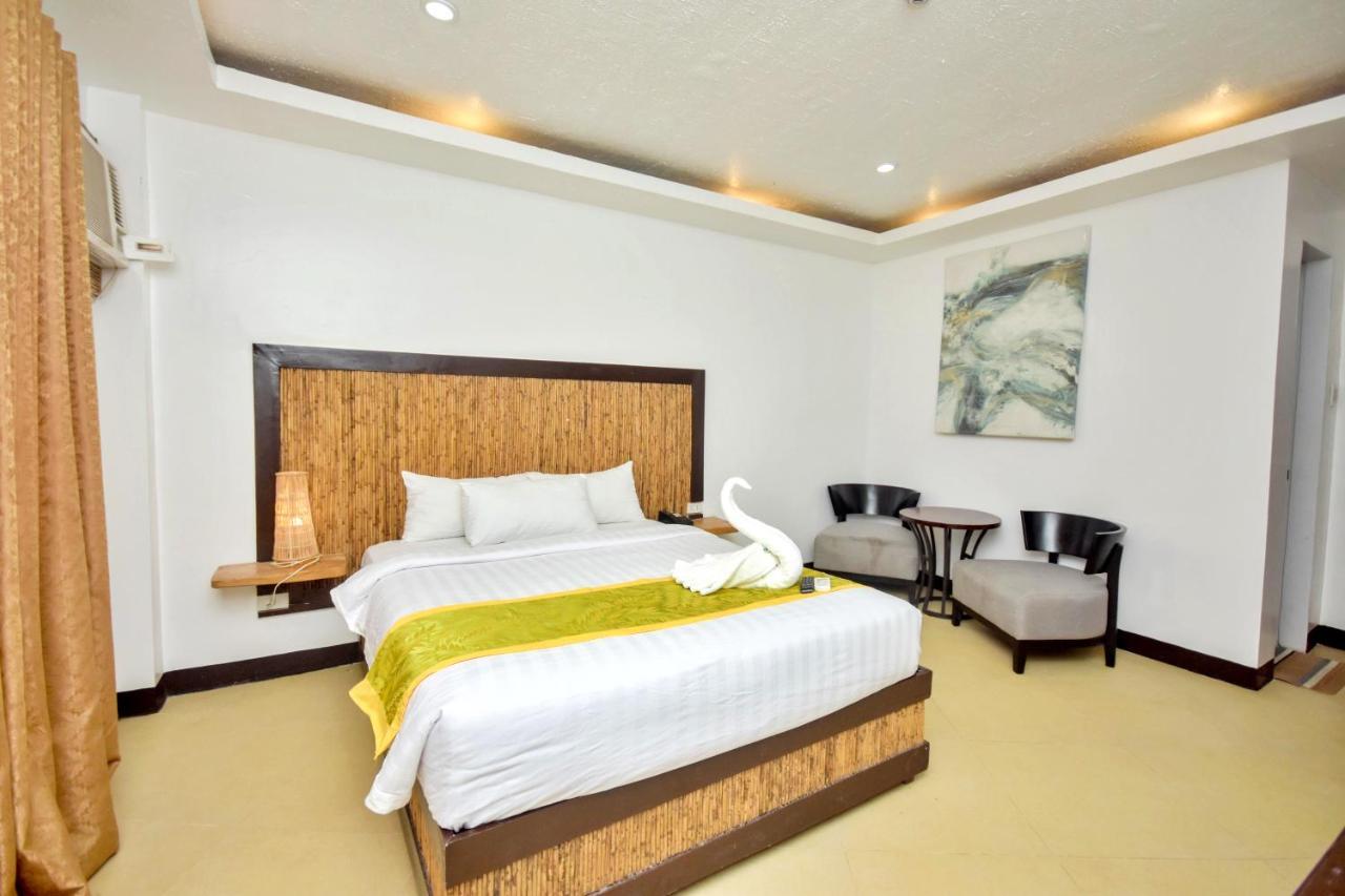 Manoc-Manoc Bamboo Beach Resort & Restaurant מראה חיצוני תמונה