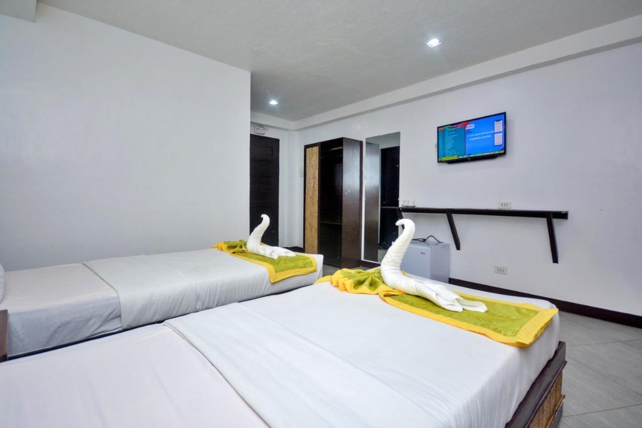 Manoc-Manoc Bamboo Beach Resort & Restaurant מראה חיצוני תמונה